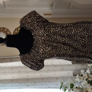 Leopard top
